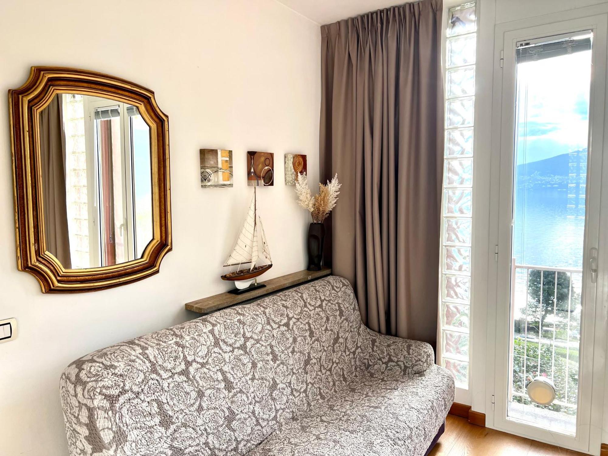 Elizaveta Apartment Oggebio Екстериор снимка